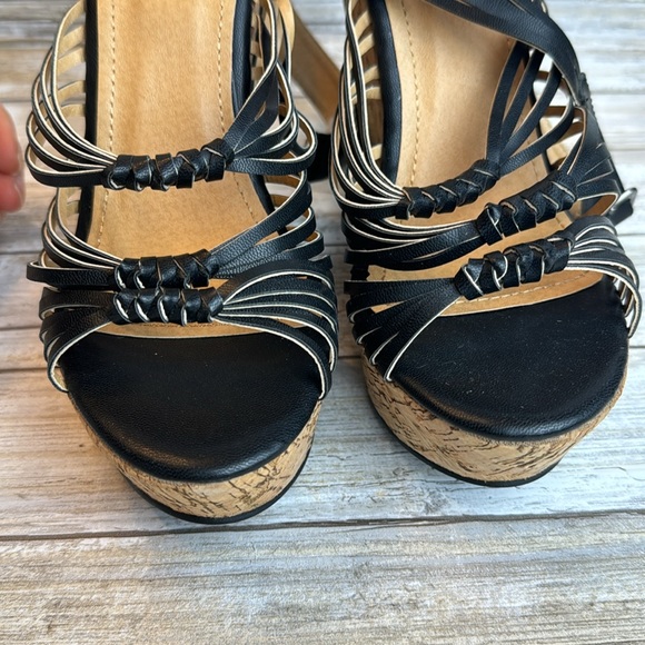 Wedges New in Box - Picture 3 of 9